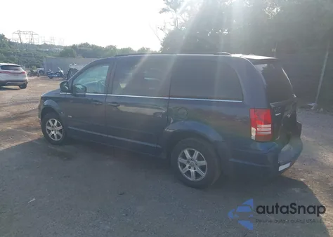 2008 Chrysler Town & Country Touring z USA, uszkodzony, nr VIN 2A8HR54P08R759786